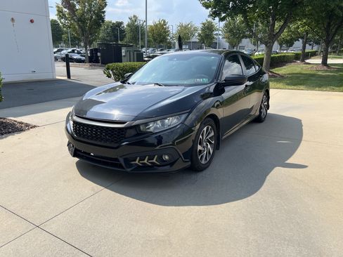 Used 2016 Honda Civic EX image 6