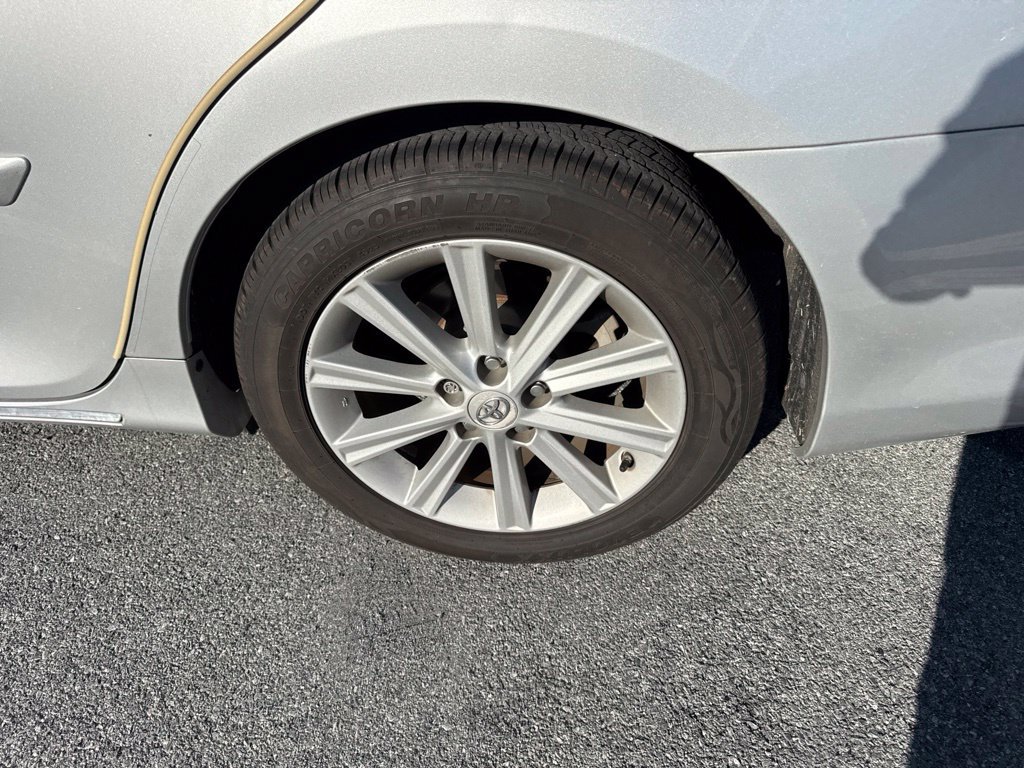 Used 2013 Toyota Camry XLE FWD image 15