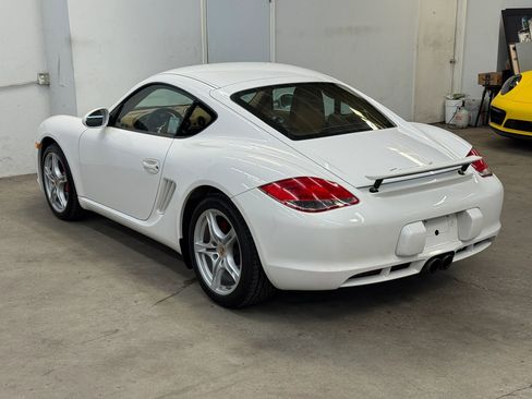 Used 2010 Porsche Cayman S image 4