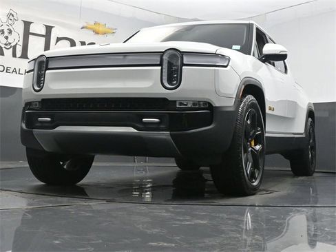 Used 2022 Rivian R1T Launch Edition image 4