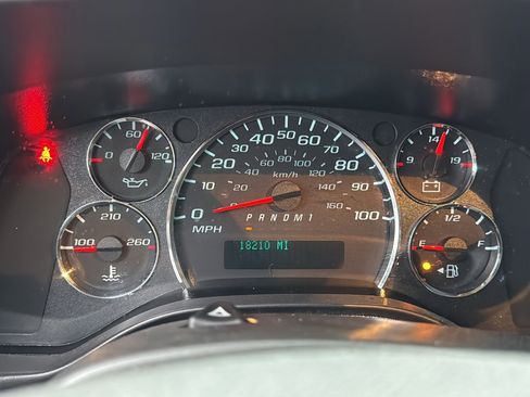 Used 2024 GMC Savana 2500 w/ Driver Convenience Package image 16