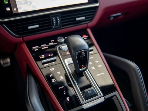 Certified 2023 Porsche Cayenne GTS AWD/4WD image 17