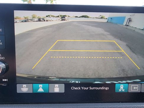 Used 2024 Honda CR-V Sport Touring image 10