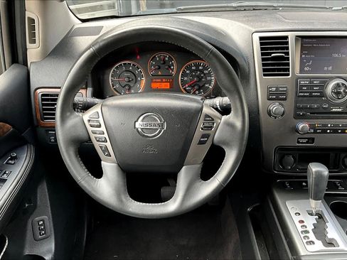 Used 2014 Nissan Armada Platinum image 5