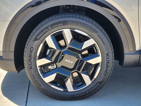 New 2027 Kia Telluride S image 7