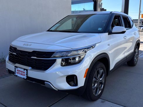 Used 2024 Kia Seltos LX image 1