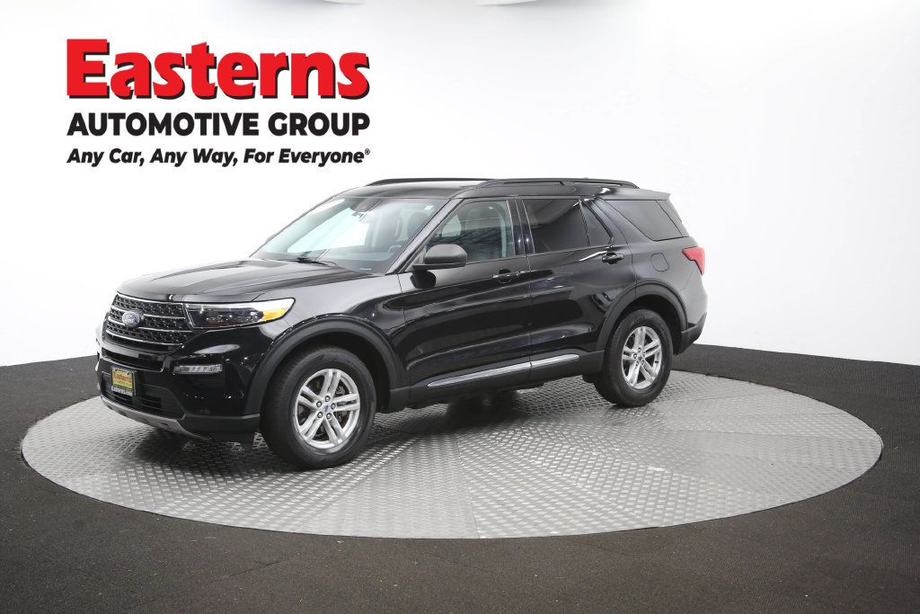 Used 2022 Ford Explorer XLT w/ Equipment Group 202A AWD/4WD image 53