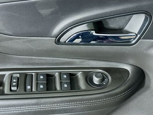 Used 2018 Buick Encore Preferred FWD image 23