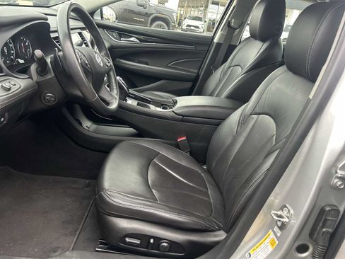 Used 2018 Buick LaCrosse Essence FWD image 18
