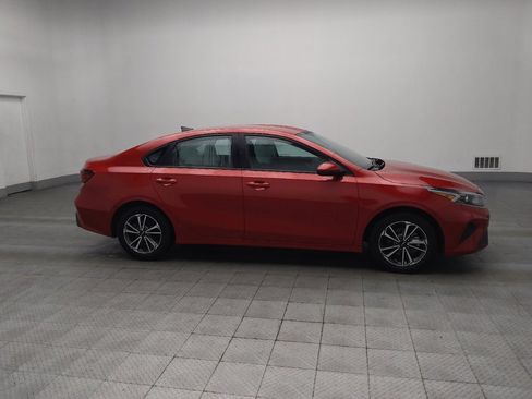 Used 2022 Kia Forte LXS image 11