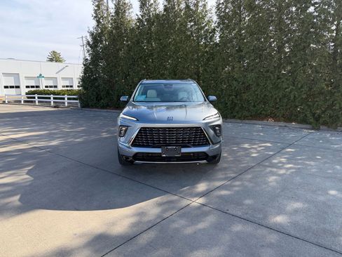 New 2026 Buick Enclave Avenir w/ Super Cruise Package image 6