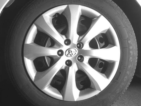 Used 2025 Toyota Corolla LE FWD image 12