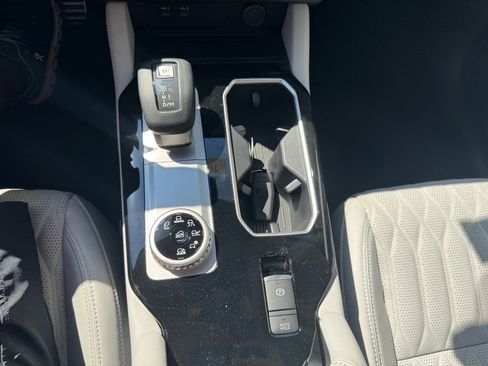 New 2025 Mitsubishi Outlander Platinum Edition image 34