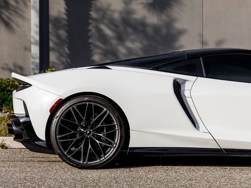 Used 2025 McLaren GTS image 9