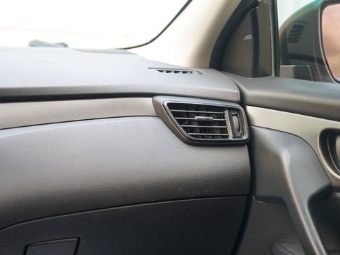 Used 2021 Nissan Rogue Sport S FWD image 24