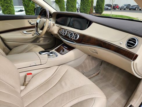 Used 2016 Mercedes-Benz S 550 4MATIC Sedan image 8
