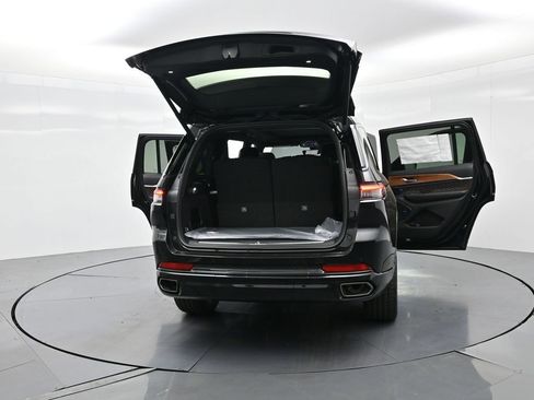 New 2025 Jeep Grand Cherokee L Summit image 34