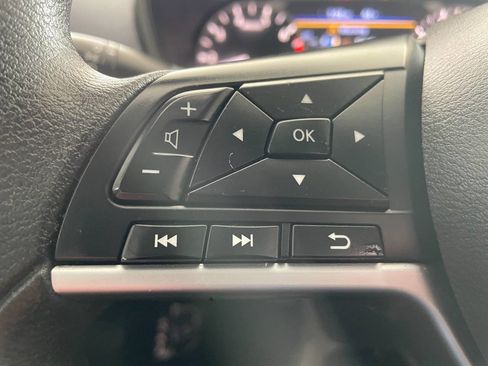 Used 2022 Nissan Altima 2.5 SV image 38