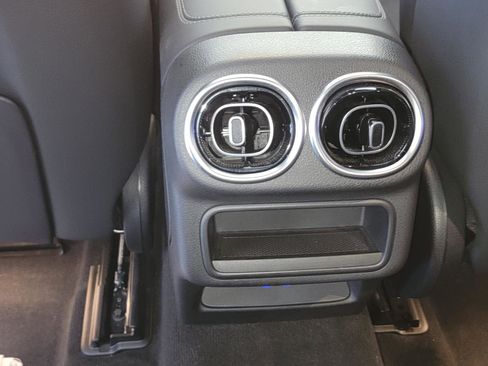 Used 2025 Mercedes-Benz GLC 63 AMG S w/ Driver Assistance Package image 25