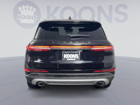 Used 2022 Lincoln Corsair Standard w/ Equipment Group 101A image 4