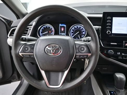 Used 2023 Toyota Camry LE image 7