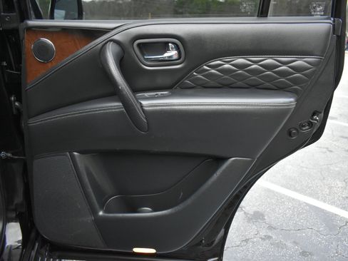 Used 2019 INFINITI QX80 Luxe image 38