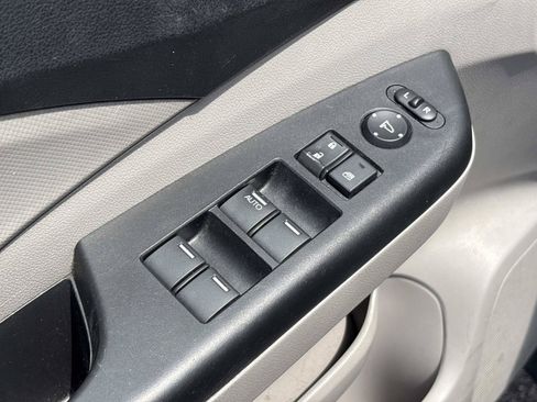 Used 2013 Honda CR-V LX image 14