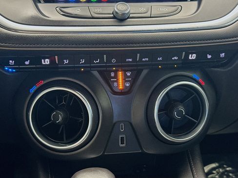 Used 2019 Chevrolet Blazer Premier image 10