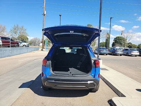 Used 2025 GMC Terrain Elevation w/ Technology Package II image 13