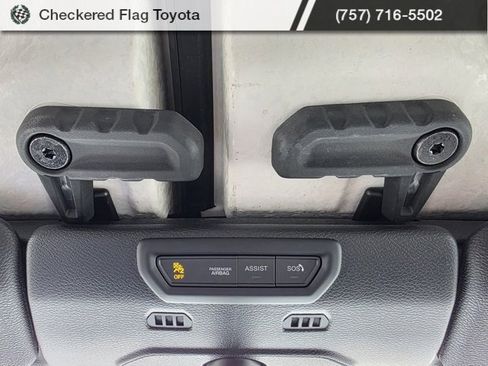 Used 2021 Jeep Gladiator Sport w/ Quick Order Package 24Q 80Th image 23