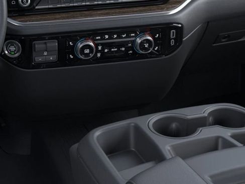 New 2026 GMC Sierra 1500 SLE w/ X31 Off-Road Package AWD/4WD image 23