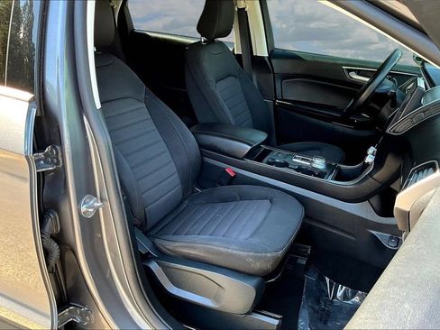 Certified 2021 Ford Edge SE FWD image 31
