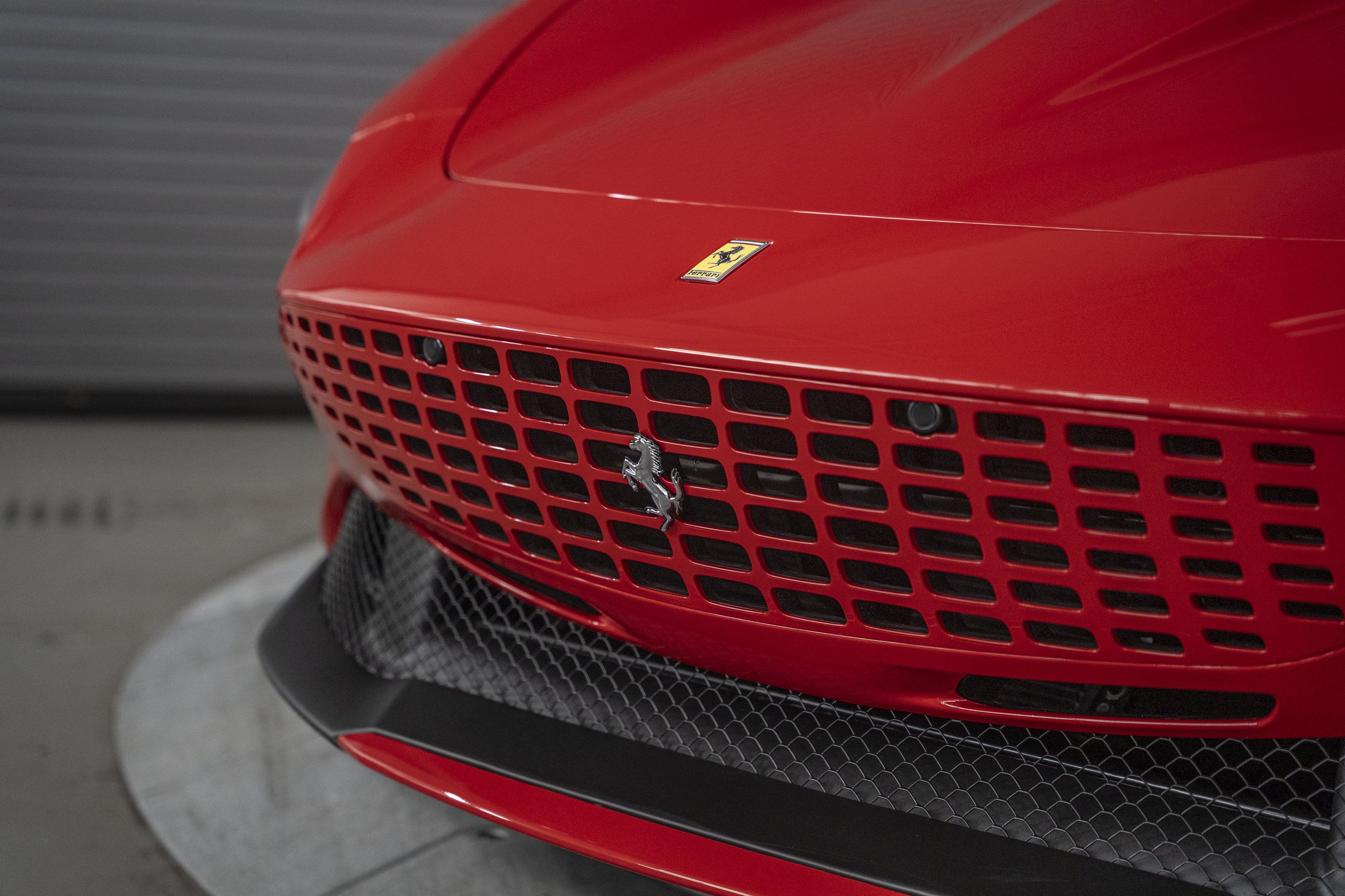 Used 2026 Ferrari Roma Spider RWD image 16