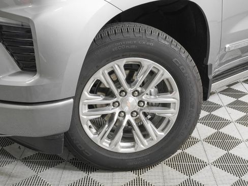 Used 2024 Chevrolet Silverado 1500 High Country w/ Technology Package image 30