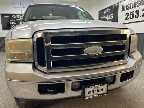 Used 2007 Ford F350 Lariat AWD/4WD image 2