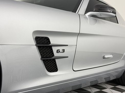 Used 2011 Mercedes-Benz SLS AMG Coupe image 19