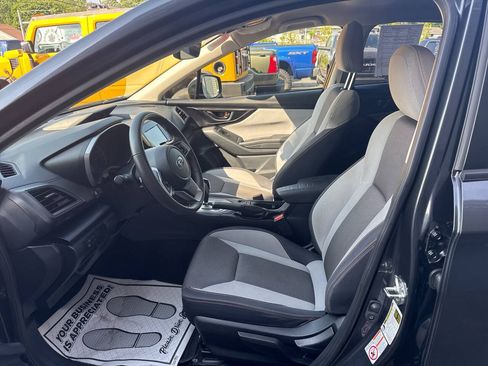 Used 2019 Subaru Crosstrek 2.0i Premium AWD/4WD image 13