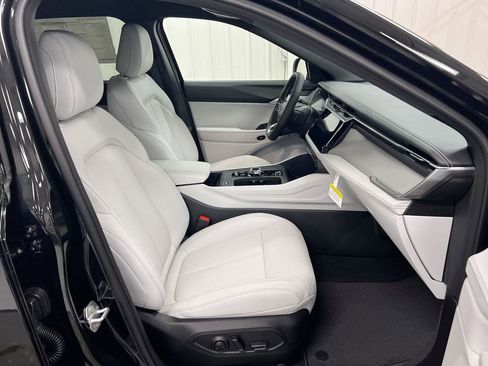 New 2026 Jeep Cherokee Limited image 21