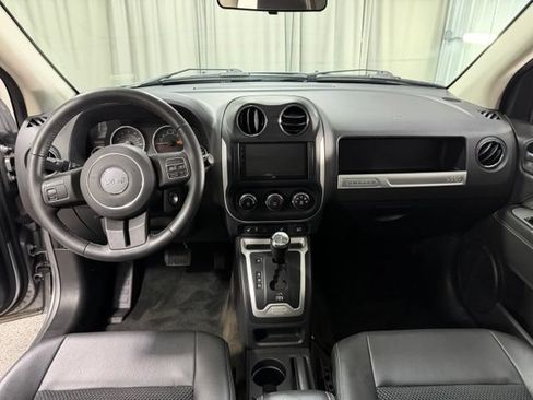 Used 2014 Jeep Compass Latitude w/ Sun/Sound Group AWD/4WD image 12
