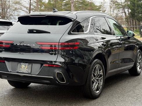 Used 2024 Genesis GV70 2.5T w/ Advanced Package image 5