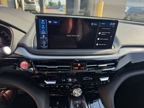 Used 2025 Acura MDX FWD image 11