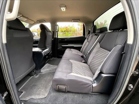 Used 2019 Toyota Tundra SR5 w/ SR5 Upgrade Package AWD/4WD image 19