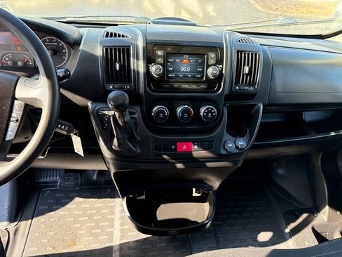 Used 2018 RAM ProMaster 2500 image 16