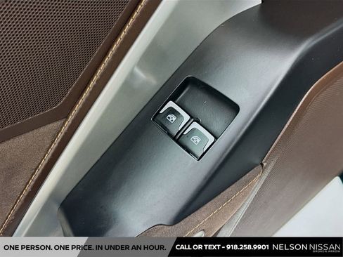 Used 2014 Chevrolet Corvette Stingray Convertible w/ 3LT Preferred Equipment Group RWD image 18