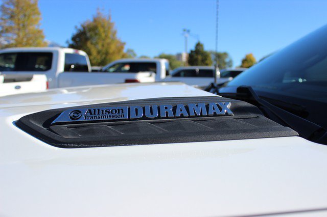 Used 2022 Chevrolet Silverado 2500 LT w/ Fleet Comfort Package AWD/4WD image 3