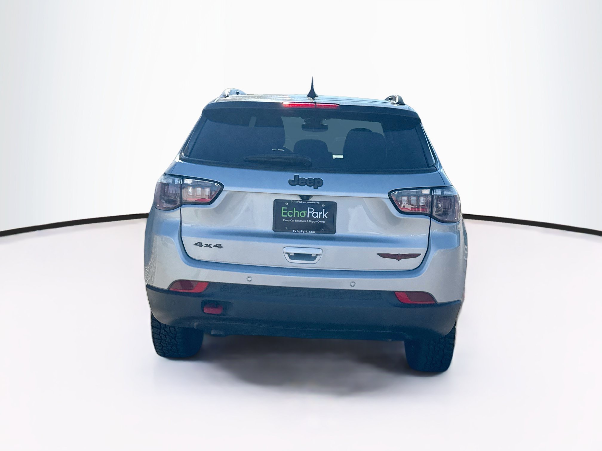 Used 2025 Jeep Compass Trailhawk AWD/4WD image 7