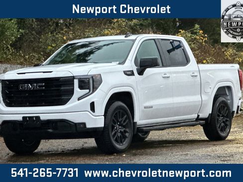 New 2026 GMC Sierra 1500 Elevation w/ LPO, Elevation Black Package image 9