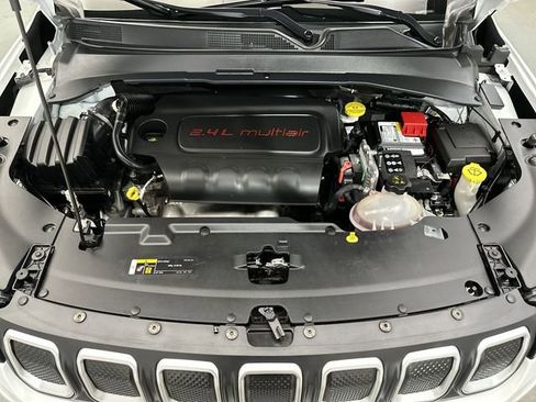 Used 2022 Jeep Compass Latitude AWD/4WD image 20