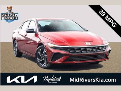 Used 2025 Hyundai Elantra Sport w/ Cargo Package