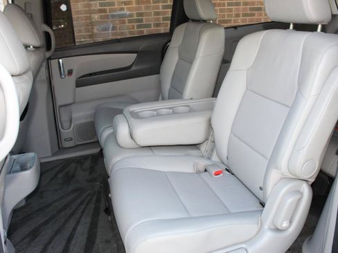 Used 2016 Honda Odyssey Touring image 14